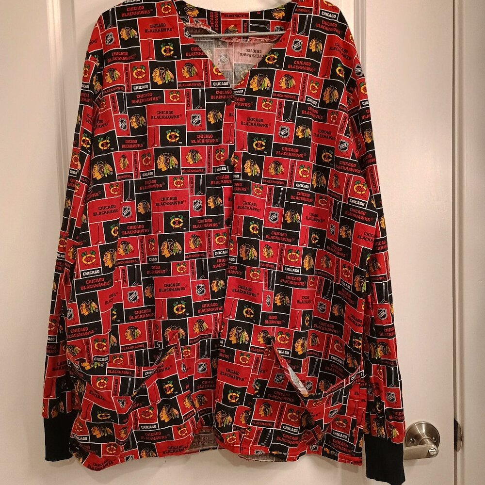 Chicago blackhawk hockey red medical snap scrub jacket no size preowned